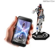 バンダイ、AR技術を活用したガシャポン発売 フィギュア撮影でボイス音やエフェクト表示