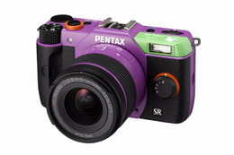 PENTAX Q10にエヴァモデル登場　各1500セット限定で3タイプ 画像