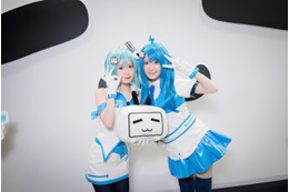 【コスプレ】「ビリビリ動画」双子の中国人気レイヤーがダンスパフォーマンスで魅了！【ニコニコ超会議2019】 画像