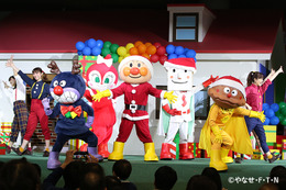 「横浜アンパンマンこどもミュージアム」クリスマスイベント開催！ しょくぱんまん、ばいきんまんがサンタやトナカイに♪ 　