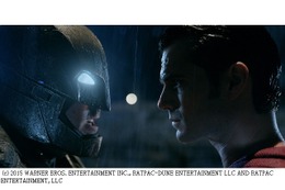 「バットマン vs スーパーマン　ジャスティスの誕生」　日本だけの新予告公開、その衝撃シーン 画像