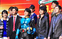 中村優一に半田健人、天野浩成 歴代ライダー競演に熱い声援 画像