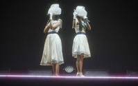 姿を見せたClariSの2人　依然謎に包まれた初のワンマンライブがZepp Tokyoで開催　 画像