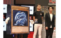 サプライズで高橋和希、風間俊介と津田健次郎が10年ぶり顔を合わせた「遊☆戯☆王」世界大会 画像