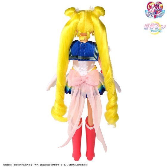 「劇場版「美少女戦士セーラームーンEternal」 StyleDoll Super Sailor Moon」5,280円（税込）(C)Naoko Takeuchi (C)武内直子・PNP・東映アニメーション (c)武内直子・PNP／劇場版「美少女戦士セーラームーンEternal」製作委員会
