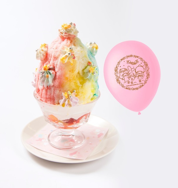 虹色かき氷パフェ～風船付き～（980円）