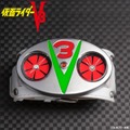 「仮面ライダーV3 変身ベルト型腕時計」29,160円（税込）(C)石森プロ・東映