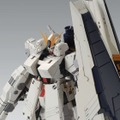 「MG 1/100 νガンダム HWS Ver.Ka」10,152円（税込）(C)創通・サンライズ