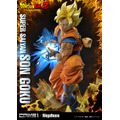 「メガプレミアムマスターライン ドラゴンボールZ 孫悟空（超サイヤ人）」通常版127,000円（税別）DX版155,000円（税別）（C）バードスタジオ／集英社・東映アニメーション（C）バードスタジオ／集英社・東映アニメーション