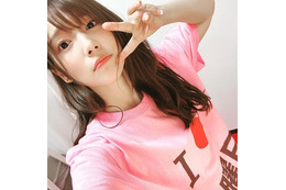内田真礼、「声優と夜あそび」のお中元Tシャツ姿に「超かわいい」「目が幸せ」注目集まる 画像
