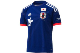 ピカチュウが胸に輝く「サッカー日本代表レプリカユニフォーム」発売　　 画像