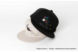 「まどか☆マギカ」キュゥべえやお菓子の魔女がポイント！帽子ブランド“CA4LA”と3度目コラボ 画像