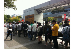 早朝から長蛇の列も、京都国際マンガ・アニメフェア2012パブリックデー 画像