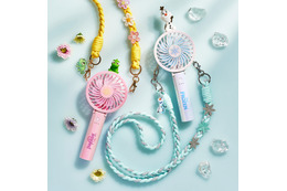 「ディズニー」見た目も涼しいひんやりグッズ♪ オラフ、パスカル、フランダーがモチーフのハンディファンや接触冷感パジャマなど 画像