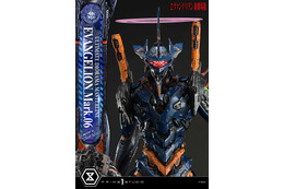 「エヴァンゲリオン」Mark.06がアーティストとコラボ― 神々しいスタチューフィギュアが登場！ 画像