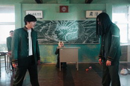 実写「WIND BREAKER」桜遥（水上恒司）vs杉下京太郎（JUNON）のアクション公開！ JUNONの最長セリフは11文字？ 画像