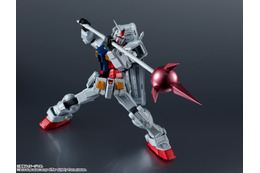 「こいつ…動くぞ」ガンダムの多彩なアクションが可能なフィギュアが発売！ガンダム・ハンマーやハイパー・バズーカなどの武器も付属 画像