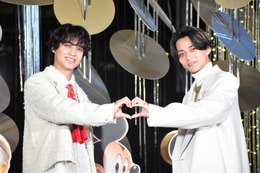 キンプリ、クリスマスはミッキーと一緒に過ごす？ 永瀬廉、高橋海人が丸の内・点灯式に登場 画像