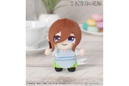 「五等分の花嫁」二乃、三玖、四葉たちが制服エプロン姿に♪“ちょこんと”キュートな立体マスコットで登場