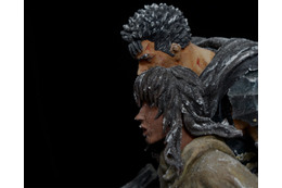 40万円超！「ベルセルク」ガッツとキャスカの過酷な旅路を表現…深まる冬に想いを馳せるスタチューが再登場