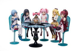 「劇場版まど☆マギ」魔法少女たちのお茶会シーンがフィギュアに！ まどか、ほむらたちがちょこんと座る姿がかわいい♪