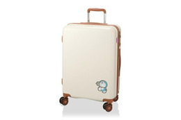 「ドラえもん」のスーツケース＆ベルトでお出かけしよう♪ 旅行したくなるこだわりアイテムに注目！