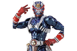 「仮面ライダー響鬼 20th Anniversary Ver.」が登場！「音撃棒・烈火」の華やかな炎のエフェクトパーツが映えるポージングを楽しもう