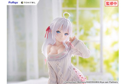 「ロシデレ」アーリャの大胆なニット姿をフィギュア化！はだけたニットから覗く胸元や太腿から伸びる滑らかな足のラインにドギマギ!?