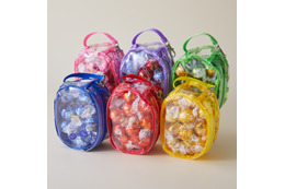 推し活界隈で話題！「リンツ」の推しカラーポーチに新色登場♪ チョコ詰め放題イベントが今年も開催決定！