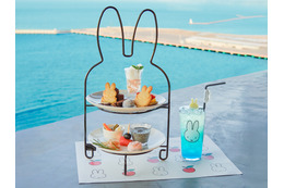 ミッフィーが青森県からチラっと♪ お顔ティラミスも見逃せない☆ 限定グッズ＆コラボメニュー登場【AOMORI×Dick Bruna TABLE】