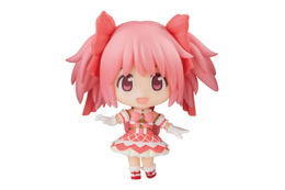 「まどマギ」まどかやほむらたちが〈ワルプルギスの廻天〉の衣装でデフォルメフィギュアに！全員並んだ光景はまさに壮観