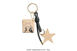 「CCさくら」さくらカードをデザインしたTシャツ、印象的なコマを切り取ったポーチチャームが登場！ 「CONVERSE TOKYO」コラボ