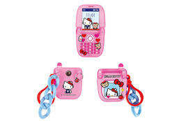 「サンリオ」ぱかぱかガラケー＆ドット絵がレトロかわいい♪ クロミ、ポムポムプリンらのキーホルダー登場