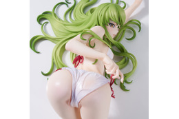 拘束着、可憐な水着姿、どちらのC.C.も捨てがたい… 「コードギアス」C.C.のボディラインが美しいフィギュア2種が再販！