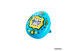 「たまごっち」初代デザインのハンディファン登場！ かわいいたまごっちと暑さを乗り切ろう♪ 持ち歩きはもちろん、デスクに置いて使用も可能