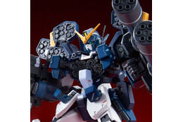 “残り250機…一人50機の割り当てだ”「MG 1/100 ガンダムヘビーアームズ改 ＥＷ」が再販！ トロワを象徴するピエロマスクも付属