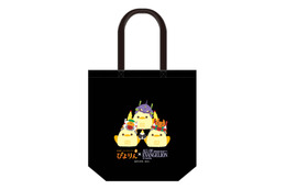 「エヴァ」オリジナルステッカーをゲット♪ 30周年記念展in名古屋にて名古屋市交通局とのコラボデジタルスタンプラリー開催！ ご当地お菓子「ぴよりん」デザインのトートバッグがもらえる