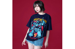 「装甲騎兵ボトムズ」新グッズが登場！マーシィドッグやベルゼルガのTシャツ＆ステッカー♪「太陽の牙ダグラム」も戦線投入