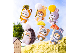 「mofusand」にゃんこが“北欧の森の動物たち”に変身！ きつね、おおかみ、くまの着ぐるみ姿の新グッズが登場