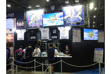 「ハイスコアガール」プロゲーマーとゲーム対決！  豪華景品もあるワーナーブラザースブース【コミケ94】 画像