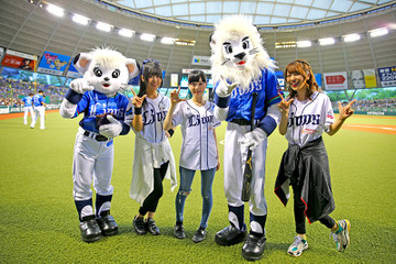 「バンドリ！」相羽あいな＆工藤晴香＆愛美、バッターにピッチャーに場内アナウンスも！パ・リーグコラボ試合レポ到着 画像