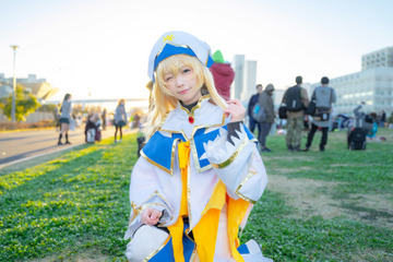 【コスプレ】「ゴブスレ」女神官コスがめっちゃ可愛い！中国人気レイヤー・茶叶小果【インタビュー】 画像