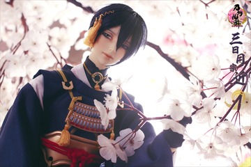 「刀剣乱舞」三日月宗近がキャストドール（球体関節人形）に！優雅な衣装や刀まで完全再現 画像