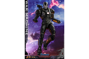 「アベンジャーズ」新型軍用パワードスーツ“ウォーマシン”が立体化 マットな質感の合金ボディに注目 画像