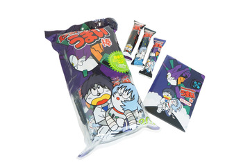 「エヴァンゲリオン」笑えばいいと思うよ　コラボ“うまい棒”登場！ 名シーンを再現したパッケージに注目 画像