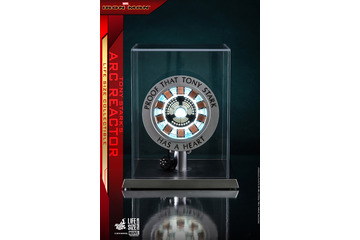 「アイアンマン」アーク・リアクターが実物大スケールで忠実に立体化！LEDライトアップ機能も 画像