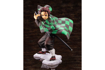 「鬼滅の刃」己を滅して鬼を斬れ──竈門炭治郎、躍動感溢れるフィギュア登場 画像