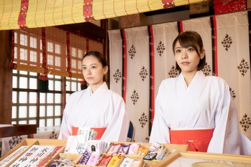 「劇団スフィア」巫女さんが“血塗られたブラジャー”事件の犯人探し！ 第3話先行カット 画像