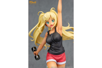 「ダンベル何キロ持てる？」紗倉ひびき、健康美そのままフィギュア化！ ボディラインから八重歯まで魅力◎ 画像