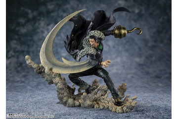 「ワンピース」クロコダイルの雄姿が立体化！“三日月形砂丘”も緻密に再現 画像